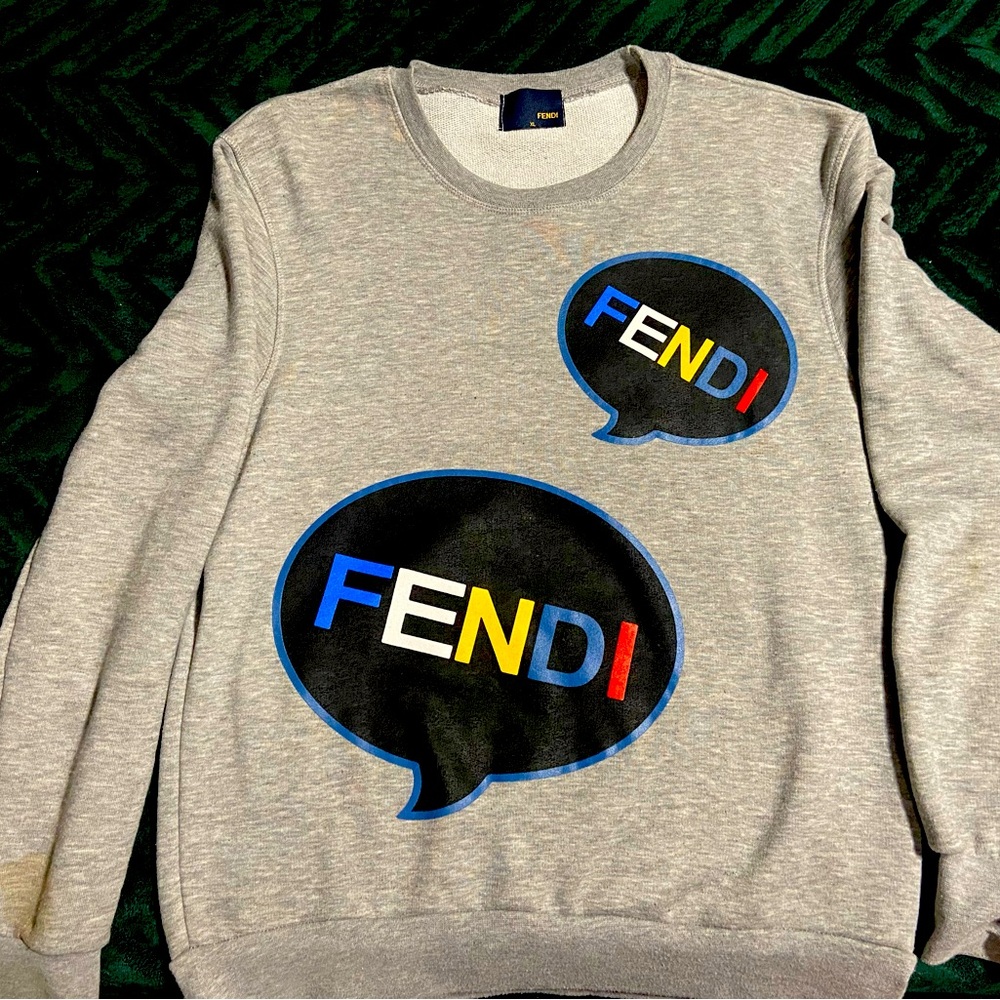 Fendi conversation BuBBle crewneck sweatshirt size XL (fits like a large).